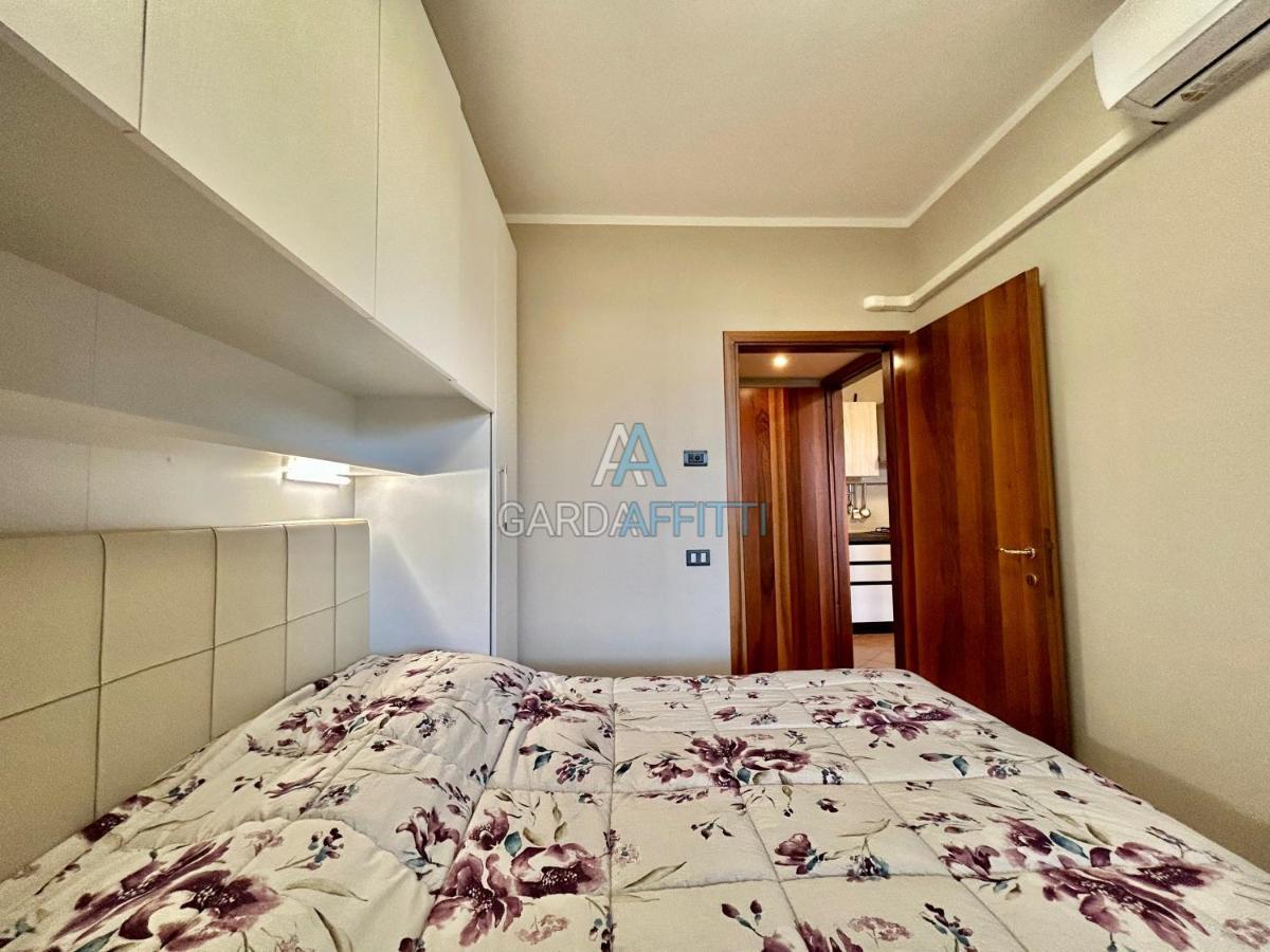 Perla Apartment - Desenzano Lake Garda - GardaAffitti com Desenzano del Garda Esterno foto