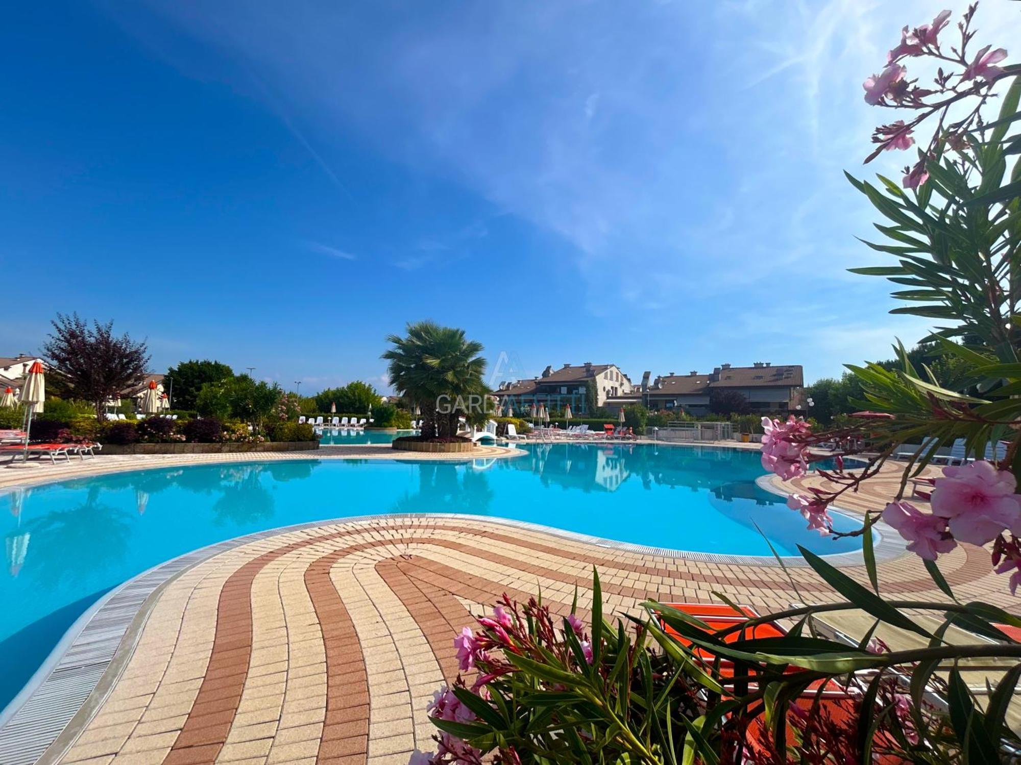 Perla Apartment - Desenzano Lake Garda - GardaAffitti com Desenzano del Garda Esterno foto