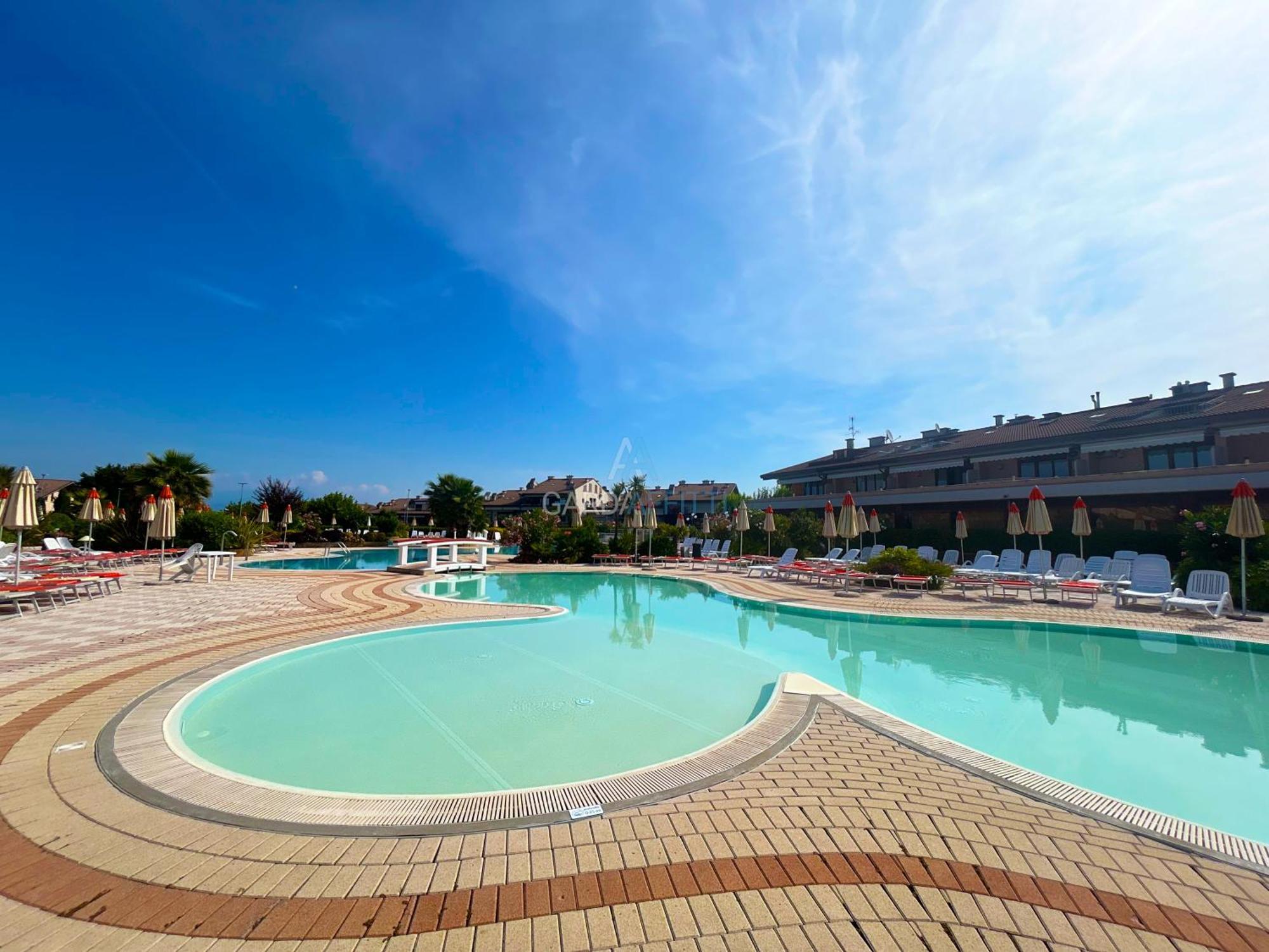 Perla Apartment - Desenzano Lake Garda - GardaAffitti com Desenzano del Garda Esterno foto